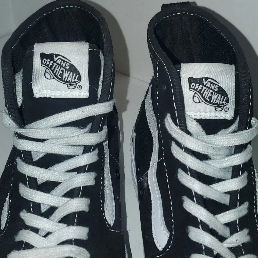 Vans Sk-8 Hi lite Classic Black Men's size 7 Womens Size 8.5